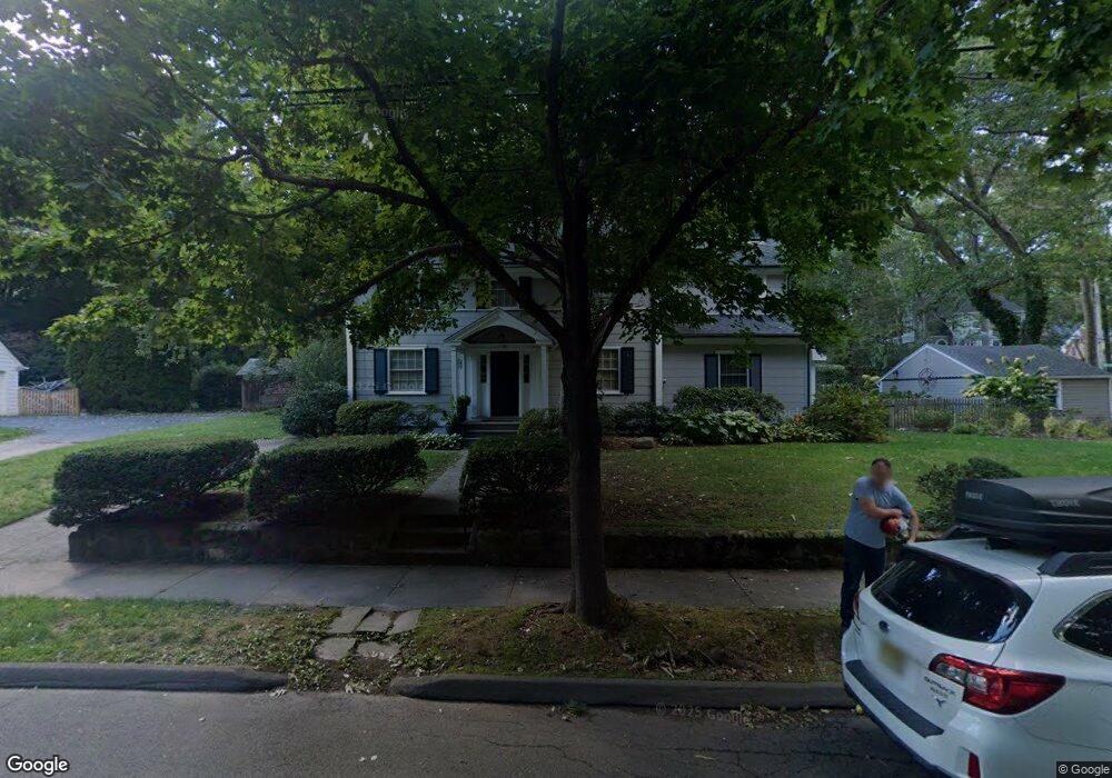 160 Laurel Rd, New Haven, CT 06515 - photo 1