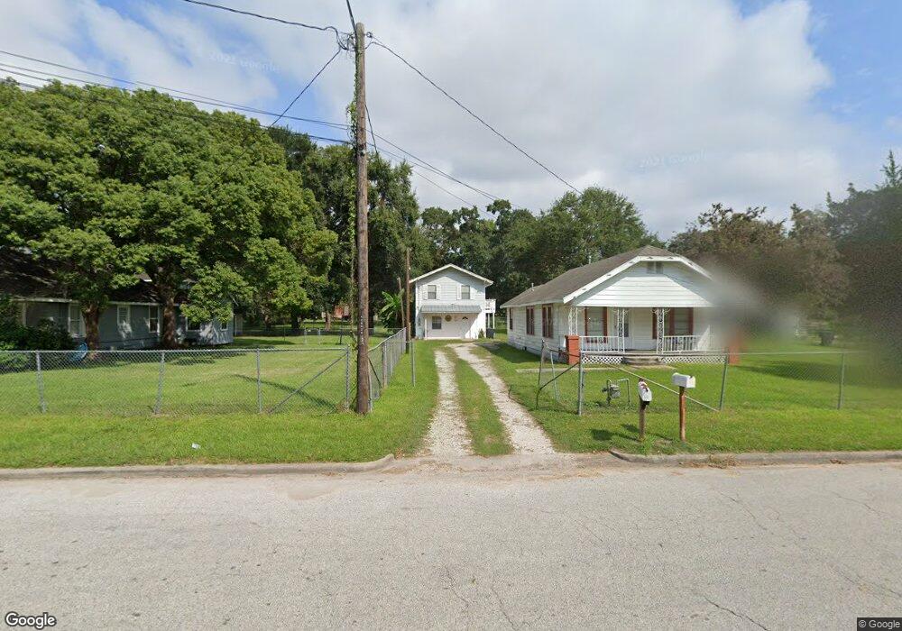 5349 Lambeth Riverside Dr, Houston, TX 77091 - photo 1