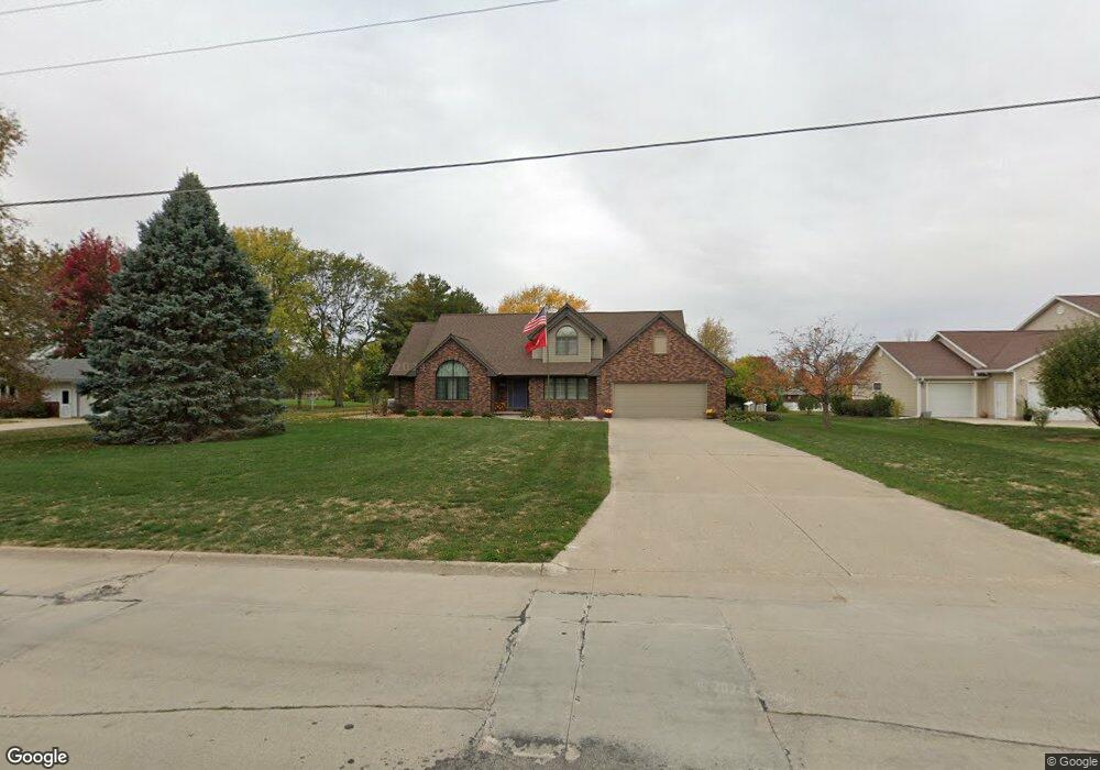 2219 W 15th St S, Newton, IA 50208 - photo 1