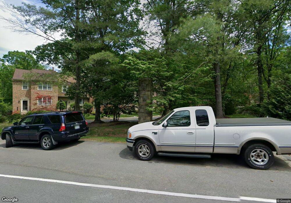 6808 Earthstar Ct, Springfield, VA 22152 - photo 1