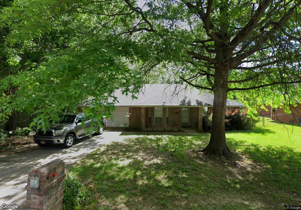 306 Jeffrey Ln, Wake Village, TX 75501 - photo 1