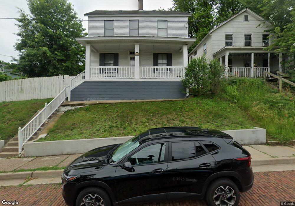 517 E 10th St, Davenport, IA 52803 - photo 1