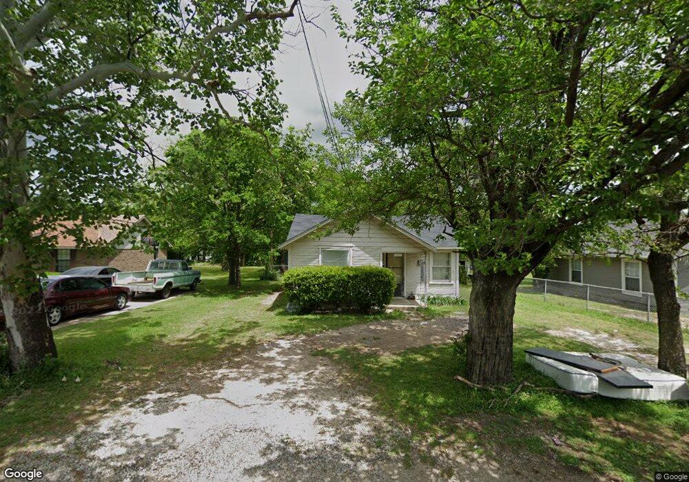 1402 N Breckenridge St, Ennis, TX 75119 - photo 1