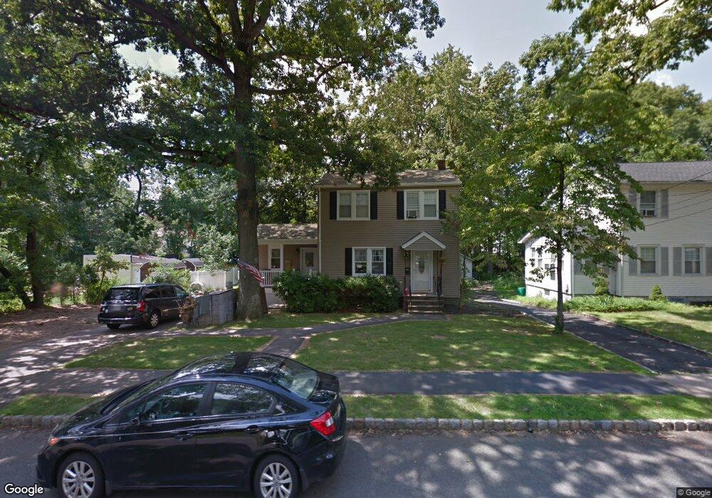 21 Hazelwood Ave, Livingston, NJ 07039 - photo 1