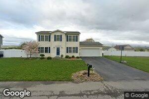 137 Skytop Dr, Avoca, PA 18641