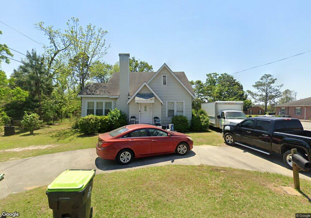 212 Walker St E, Douglas, GA 31533 - photo 1