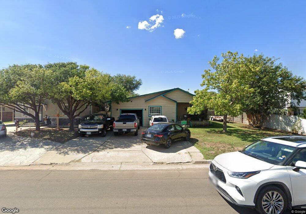 1014 S Maddox Ave, Dumas, TX 79029 - photo 1