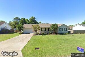 310 Manor Rd, Steele, MO 63877