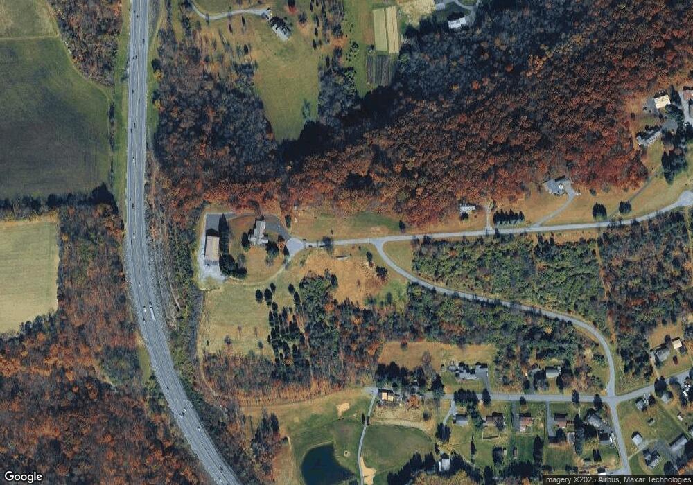 3560 Timber Ln, Slatington, PA 18080 - photo 1