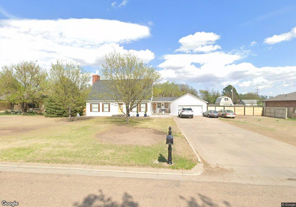 112 N Jackson St, Hugoton, KS 67951 - photo 1