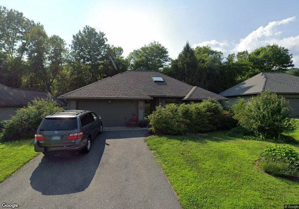 24 Larkspur Ln, White River Junction, VT 05001 - photo 1