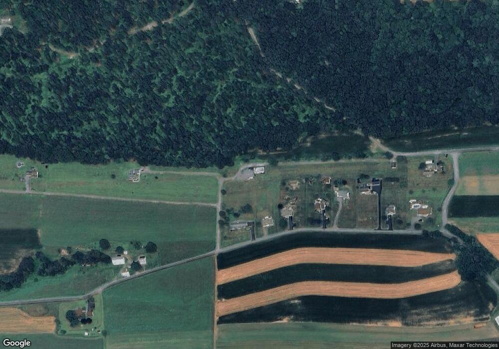 76 Ridge Rd, New Ringgold, PA 17960 - photo 1