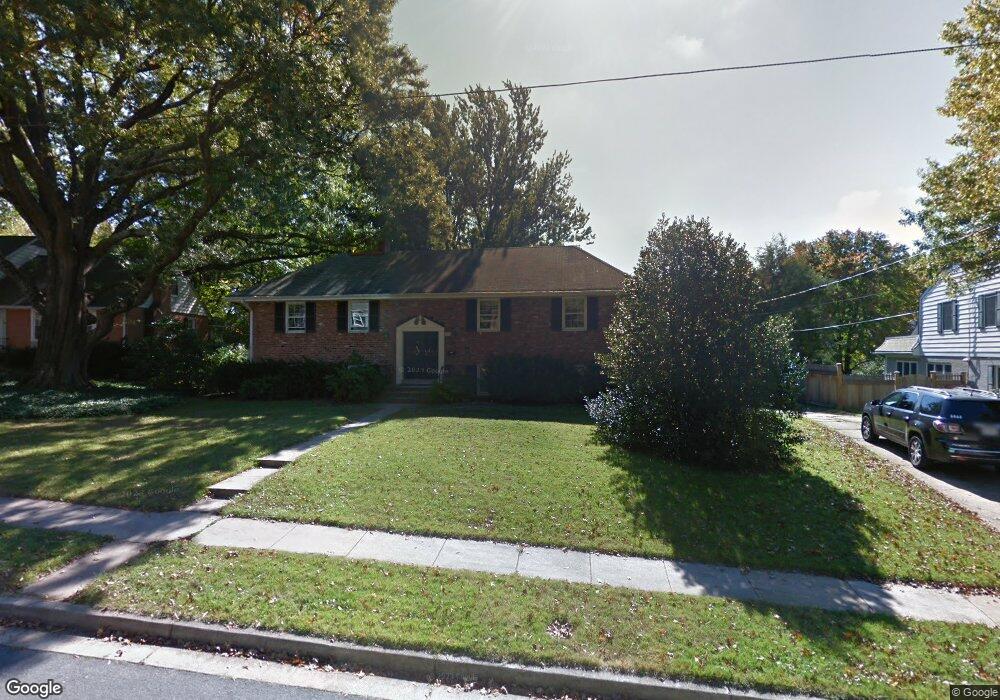 1013 Potomac Ln, Alexandria, VA 22308 - photo 1