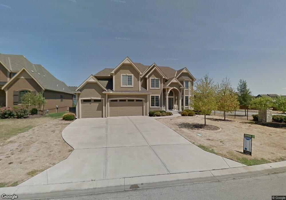 22206 W 58th Terrace, Shawnee, KS 66226 - photo 1