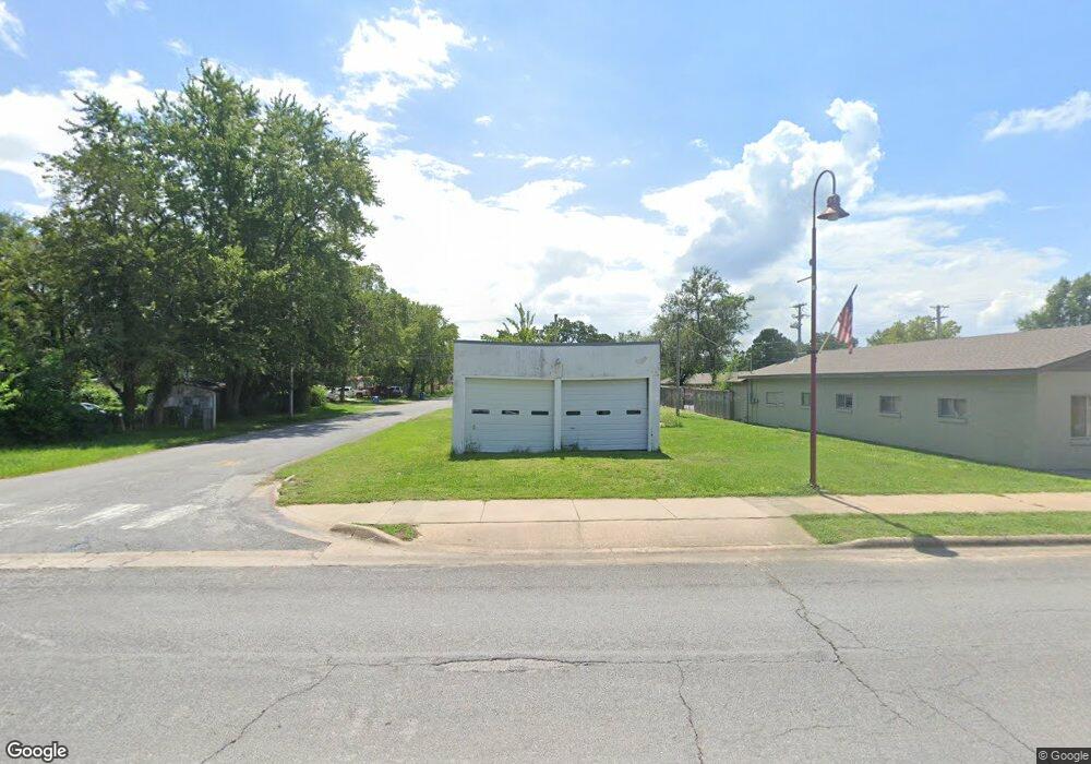 401 W Main St, Gentry, AR 72734 - photo 1