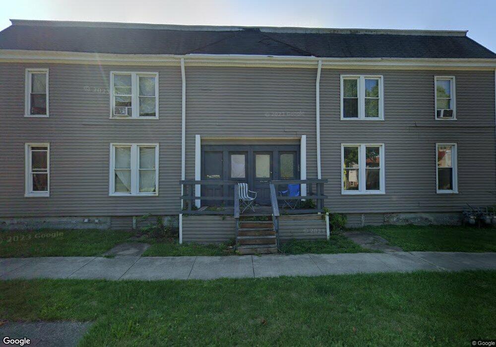 200 N Logan St unit 202 N. Logan, Lincoln, IL 62656 - photo 1