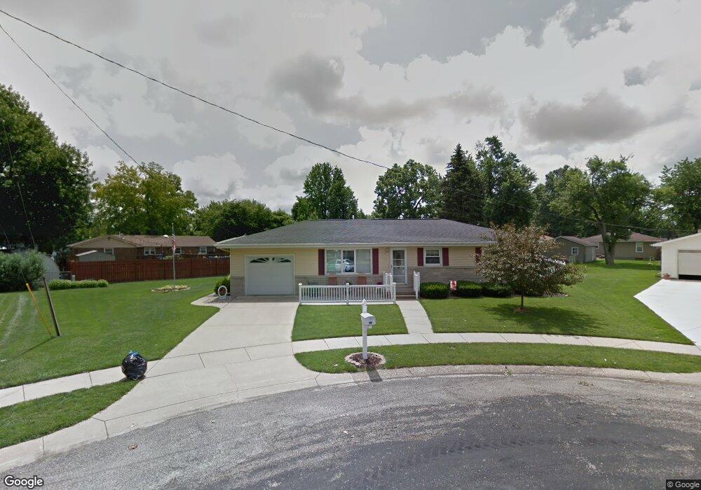 824 N 33rd St, Mattoon, IL 61938 - photo 1