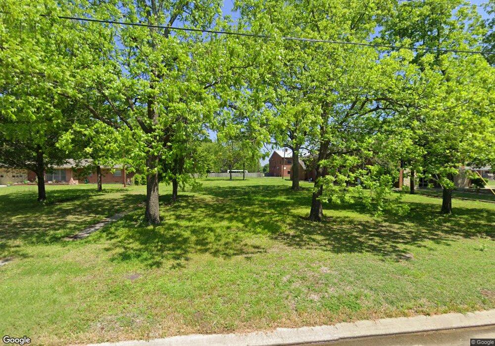 1809 E California St, Gainesville, TX 76240 - photo 1