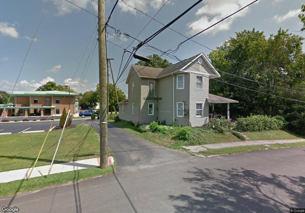 594 W 2nd St, Logan, OH 43138 - photo 1