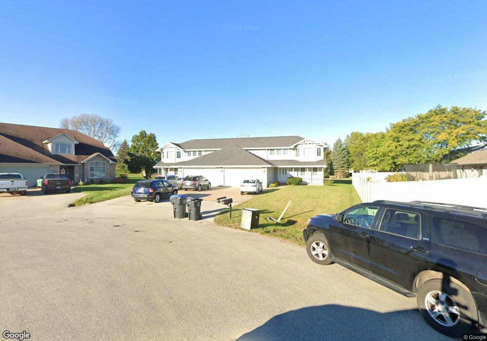 N511 Willowcrest Ct, Appleton, WI 54915 - photo 1