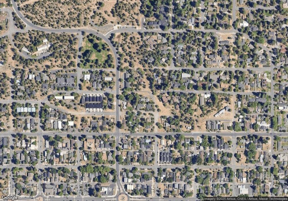 802 NW Roanoke Ave, Bend, OR 97701 - photo 1