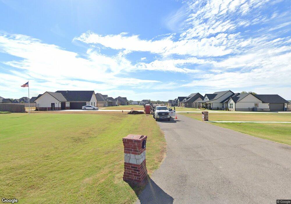 8199 Hunter Ct, Shawnee, OK 74804 - photo 1