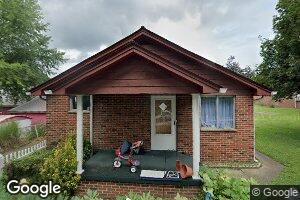 303 4th St, Glasgow, WV 25086