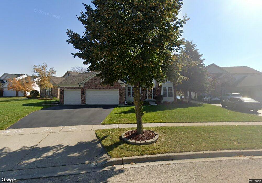 4400 Whitehall Ln, Algonquin, IL 60102 - photo 1