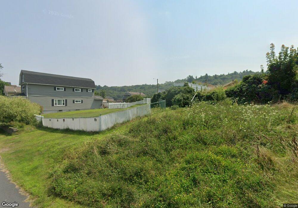 81 W Ridge St, Glen Lyon, PA 18617 - photo 1