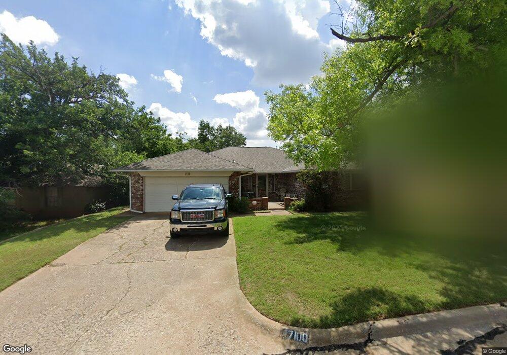 7100 N Comanche Ave, Warr Acres, OK 73132 - photo 1