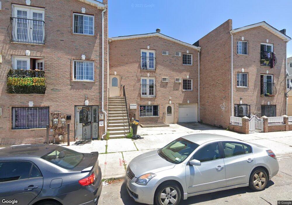 9405 108th St, South Richmond Hill, NY 11419 - photo 1