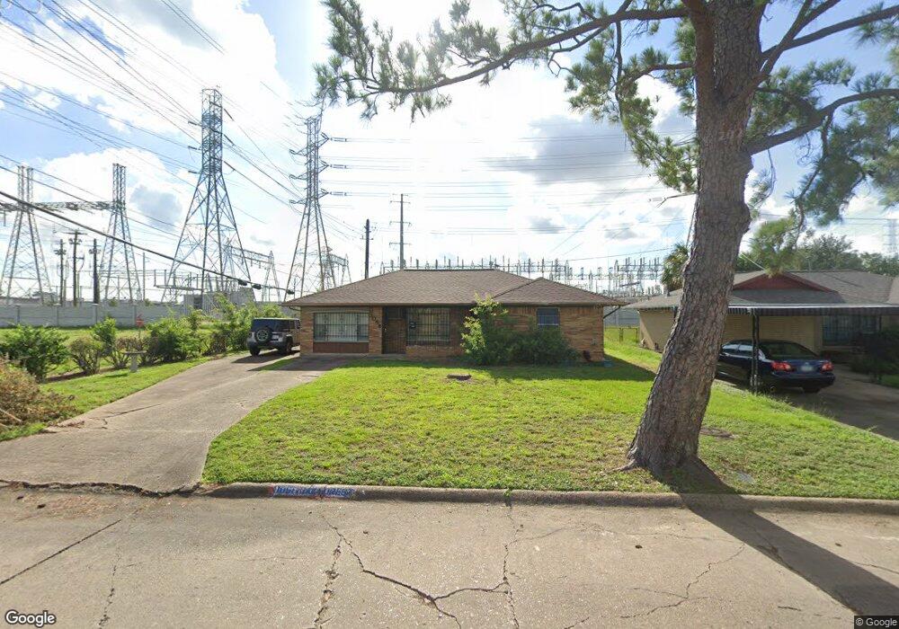 3058 Oak Forest Dr, Houston, TX 77018 - photo 1