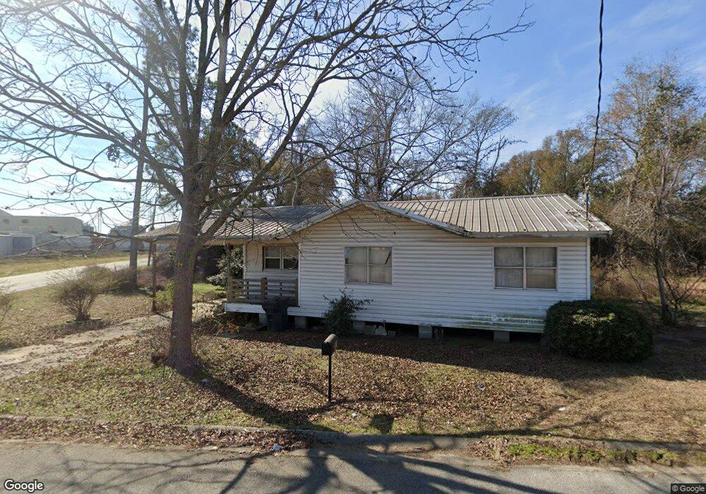 323 E Dancer St, Colquitt, GA 39837 - photo 1