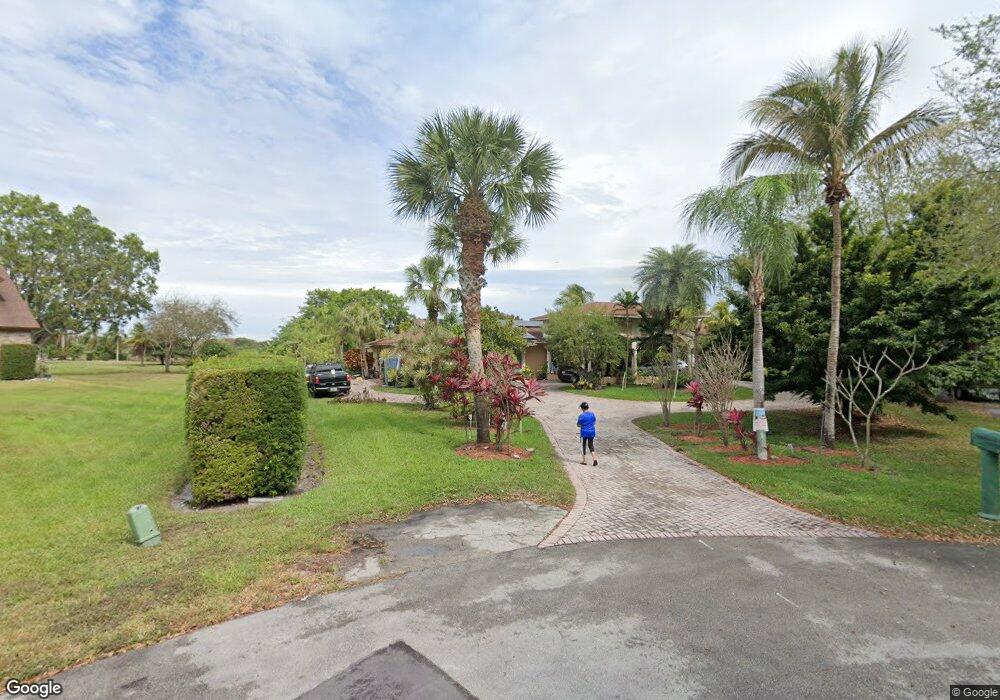 11801 Silver Oak Dr, Davie, FL 33330 - photo 1