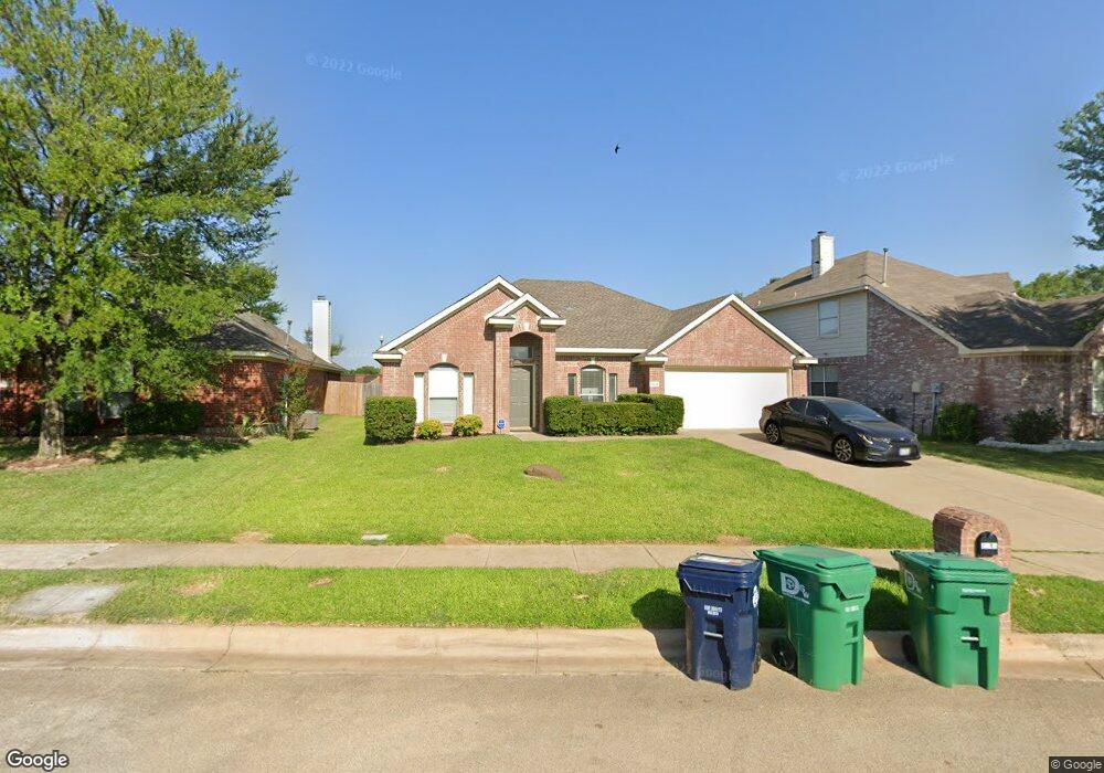 7512 Sunburst Trail, Denton, TX 76210 - photo 1