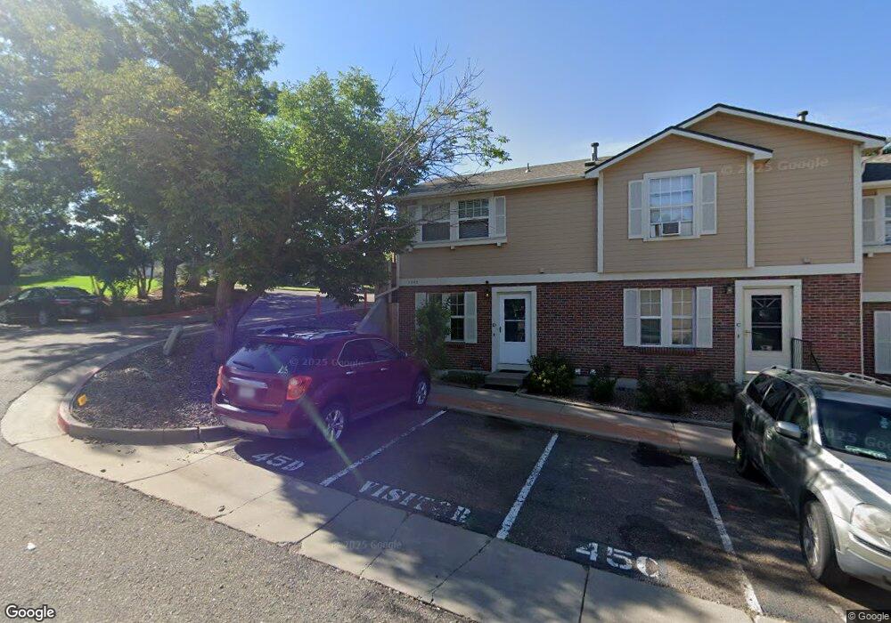 1545 S Ouray Cir unit C, Aurora, CO 80017 - photo 1