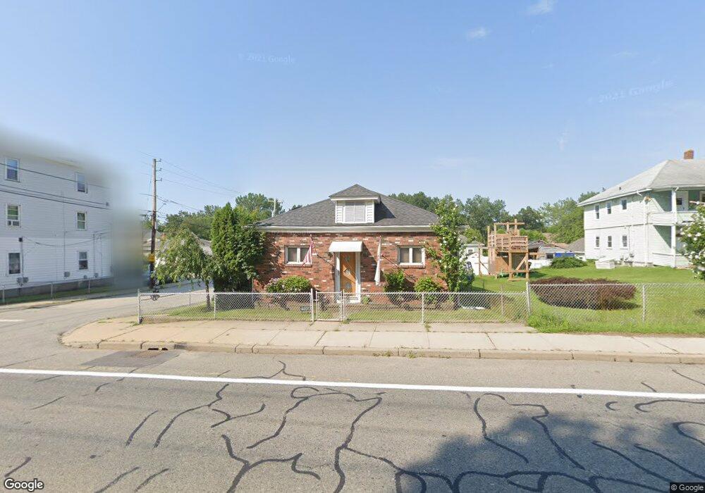 326 Mendon Rd, Cumberland, RI 02864 - photo 1