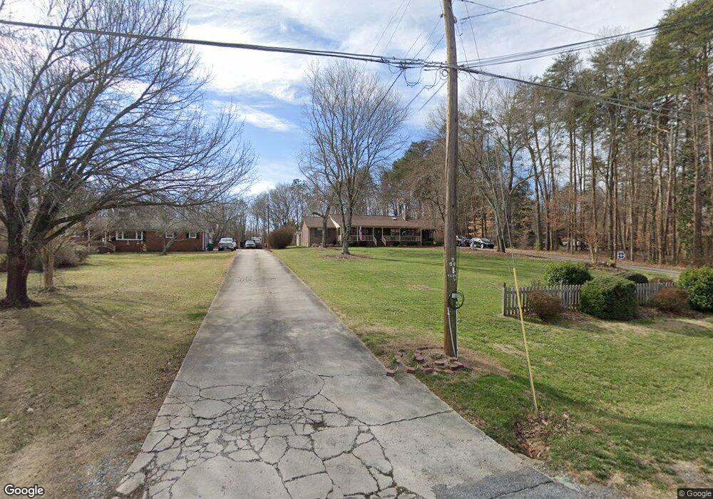 2216 Whites Mill Rd, High Point, NC 27265 - photo 1