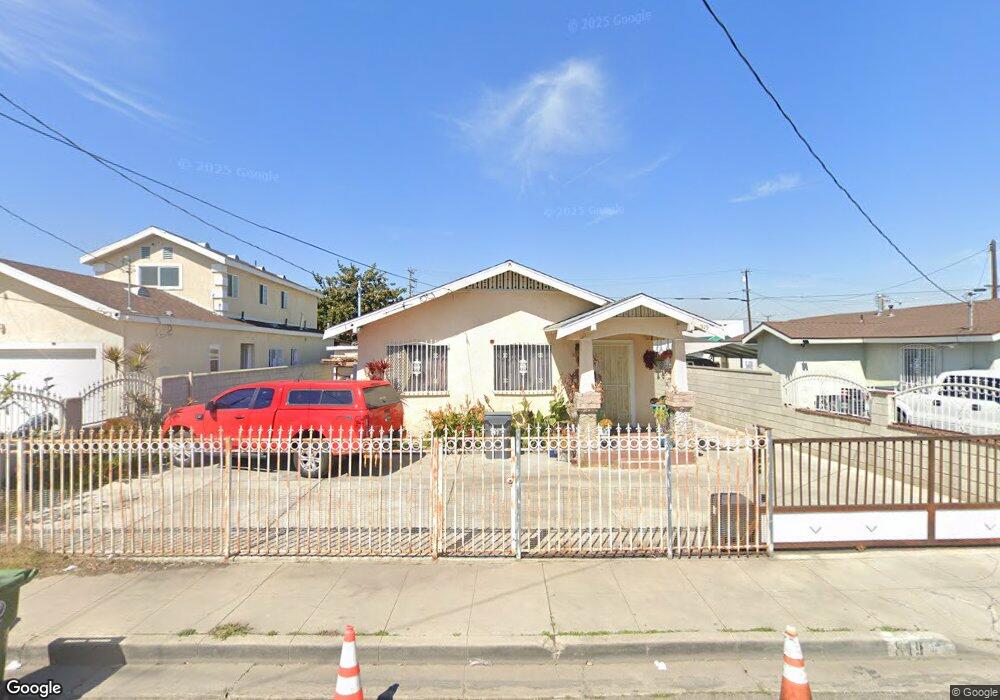 819 W Poplar St, Compton, CA 90220 - photo 1