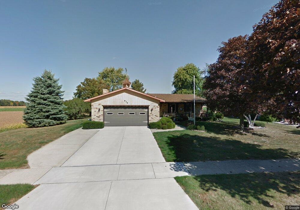 934 Zehnder Dr, Frankenmuth, MI 48734 - photo 1