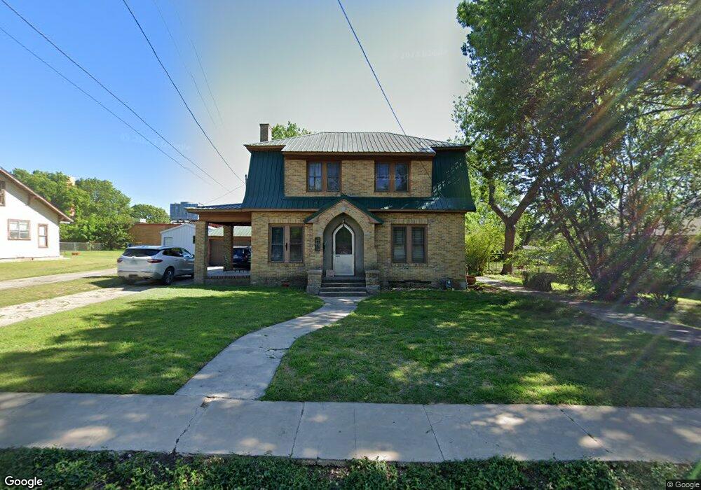 220 E Hird St, Gainesville, TX 76240 - photo 1