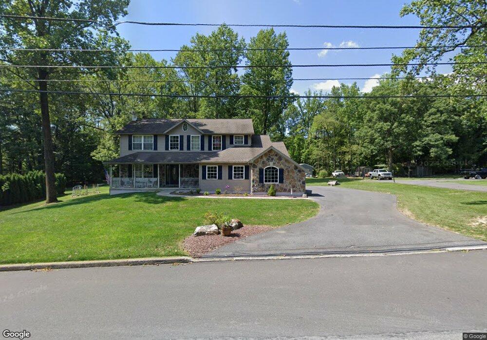 100 Roosevelt St, Wind Gap, PA 18091 - photo 1