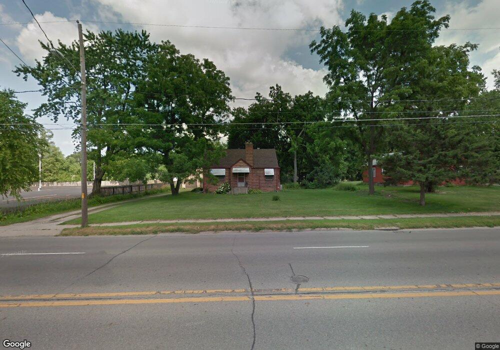 2521 Merle Hay Rd, Des Moines, IA 50310 - photo 1