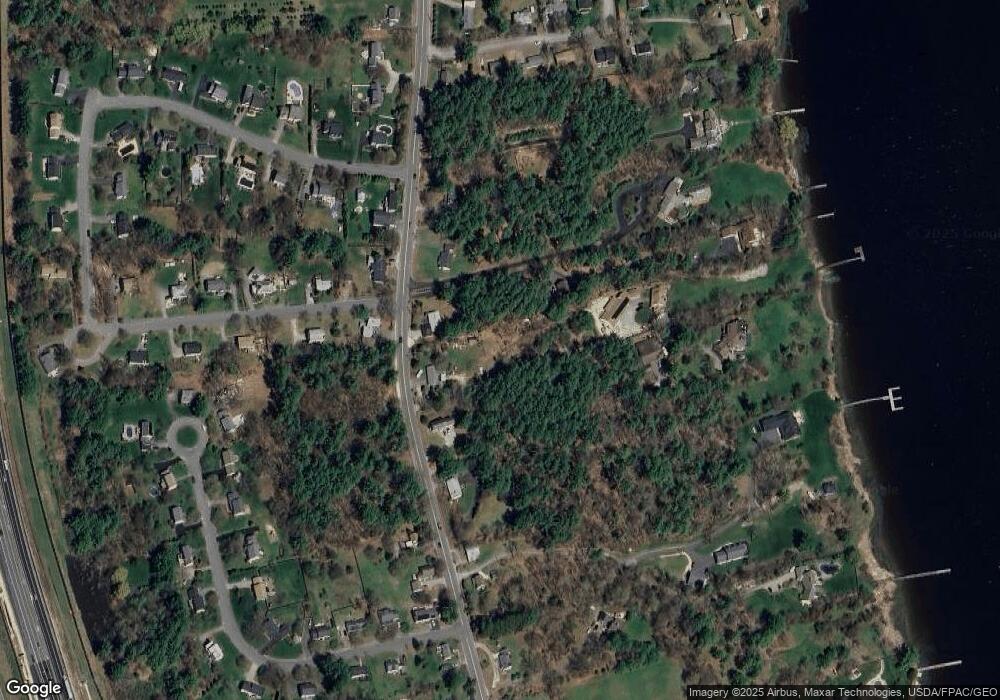 256 Dover Point Rd, Dover, NH 03820 - photo 1