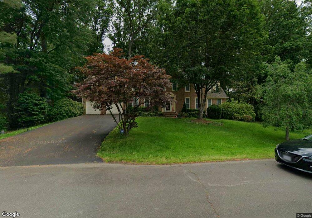 10897 Featherfield Ct, Fairfax, VA 22030 - photo 1