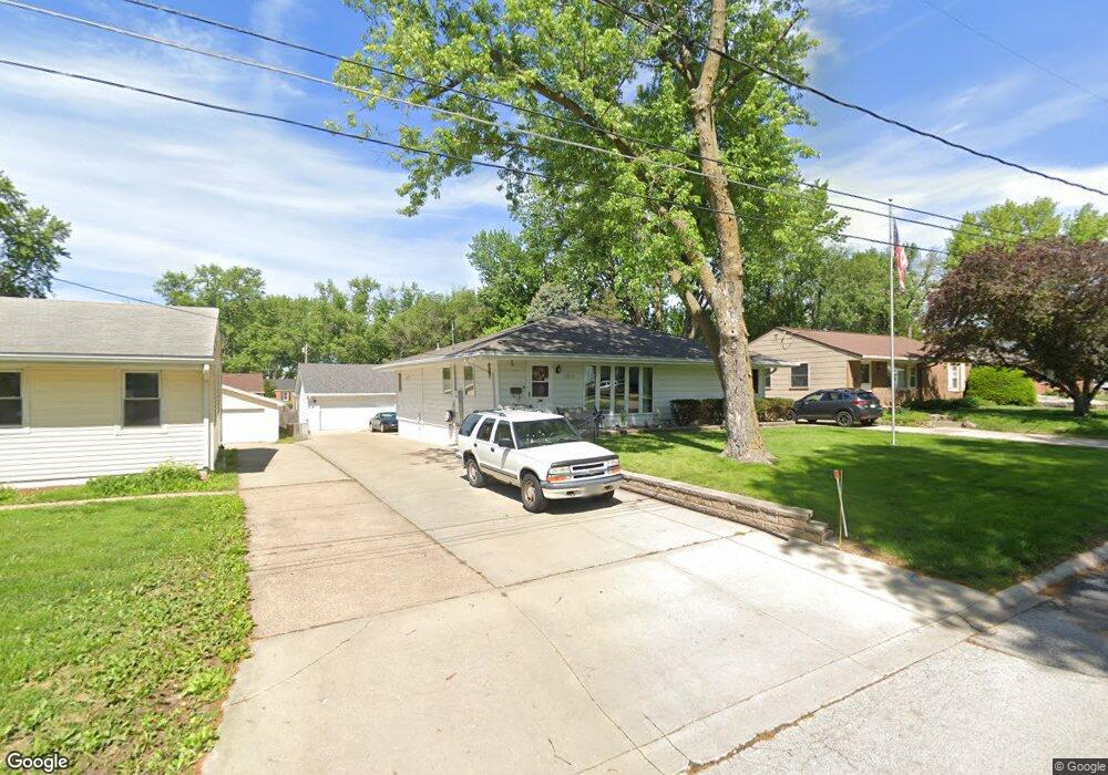 1012 68th St, Windsor Heights, IA 50324 - photo 1