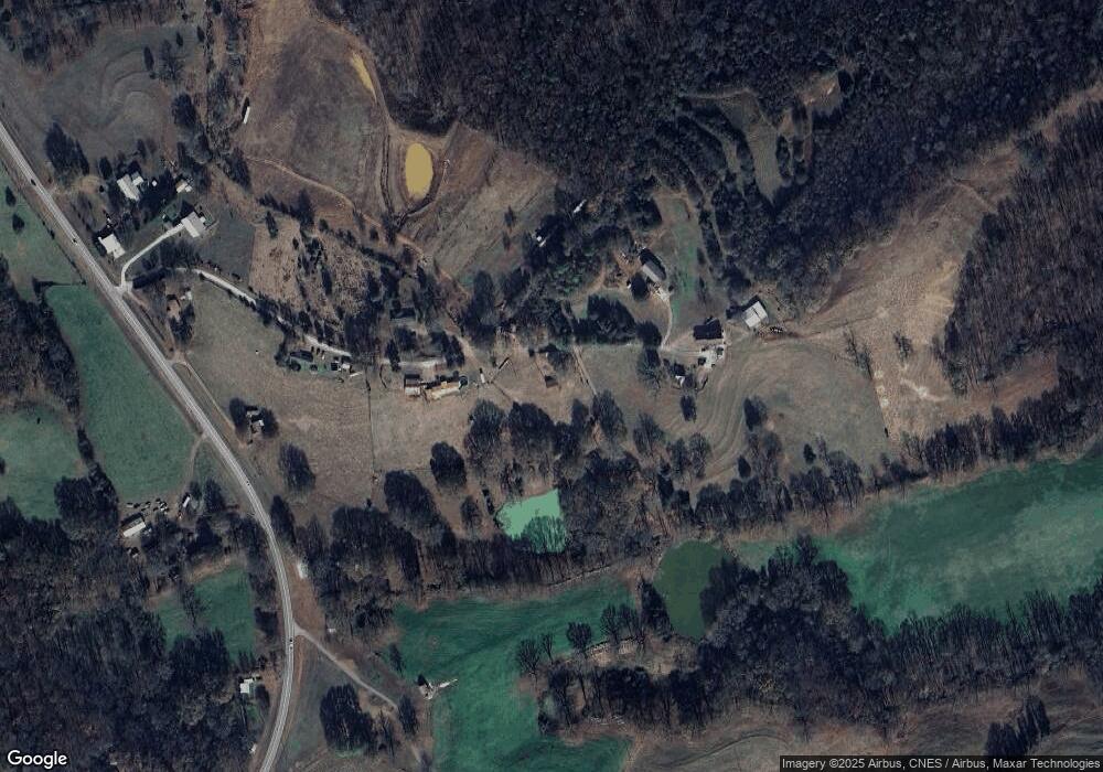 235 Memory Ln, Carnesville, GA 30521 - photo 1