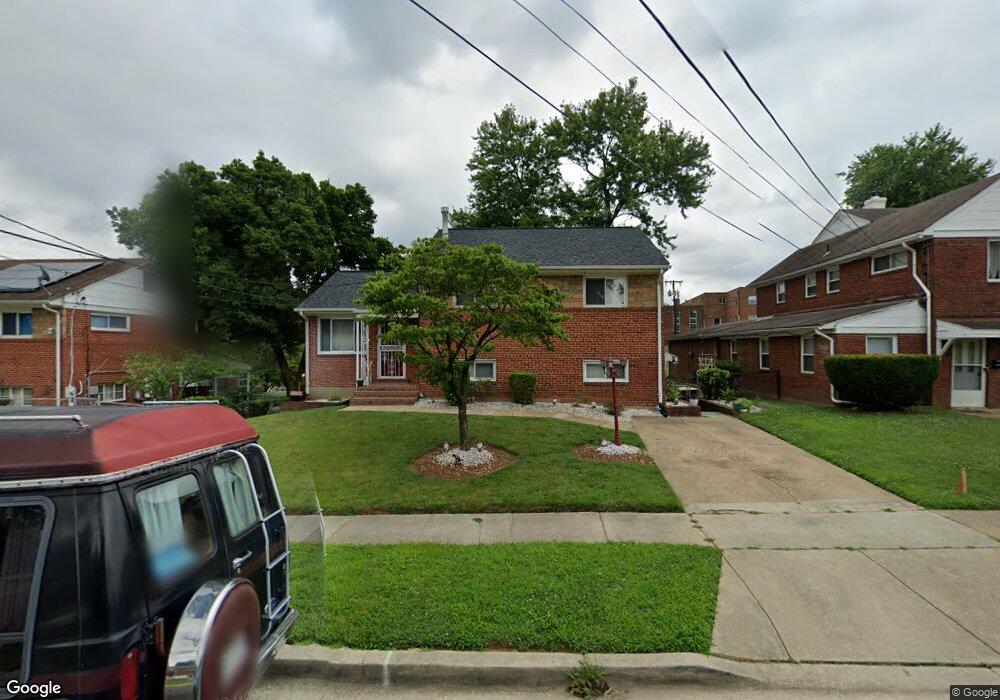 6409 Rolling Ridge Dr, Capitol Heights, MD 20743 - photo 1