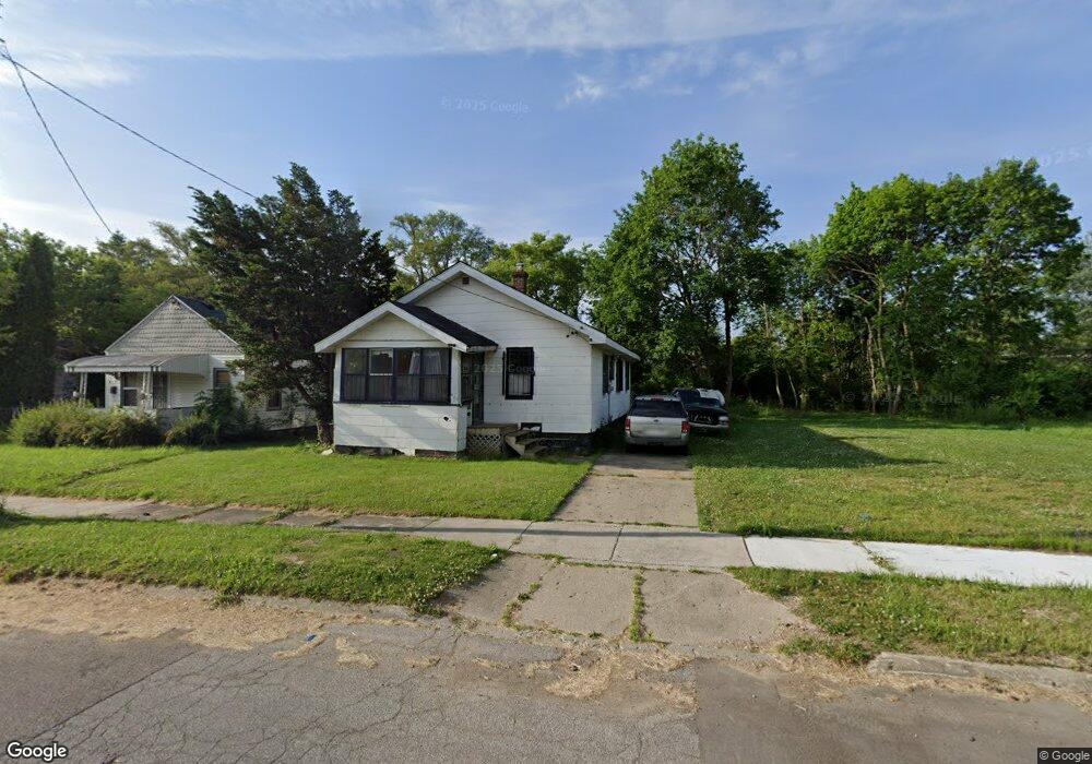 610 E Holbrook Ave, Flint, MI 48505 - photo 1