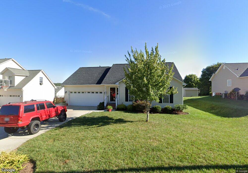 915 Carole Summey Dr, Dallas, NC 28034 - photo 1